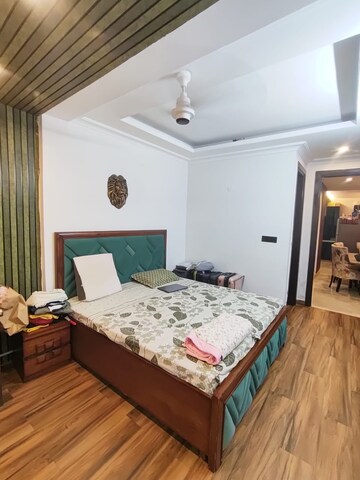 Bedroom in 3 BHK Builder Floor at Unitech South City II, Sector 50 – for Rent