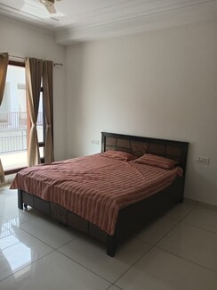5 BHK + Servant Room Builder Floor For Sale in Sushant Lok 2