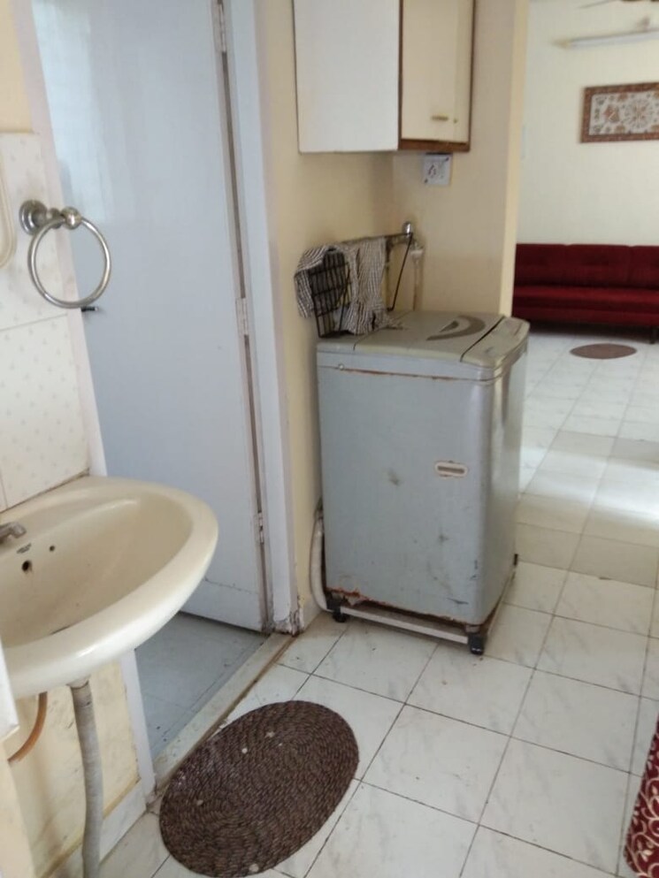 Bathroom, eklavya colony 2 Bedroom 715 Sq.Ft. Apartment In Eklavya Colony Pune 9185888