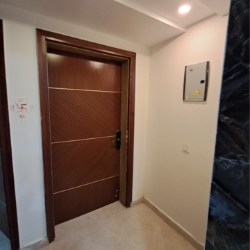 Room in 2 BHK Builder Floor at Govindpuri – for Rent