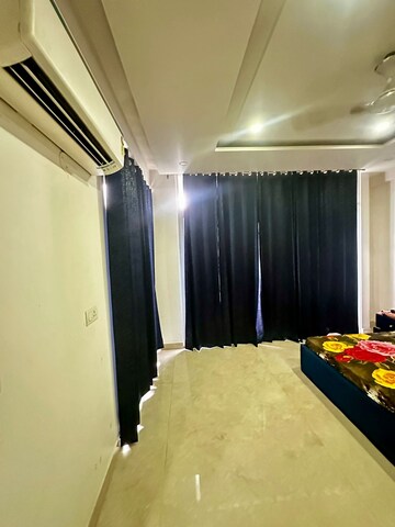 Bedroom in 4 BHK Builder Floor at Sushant Lok ii – for Rent