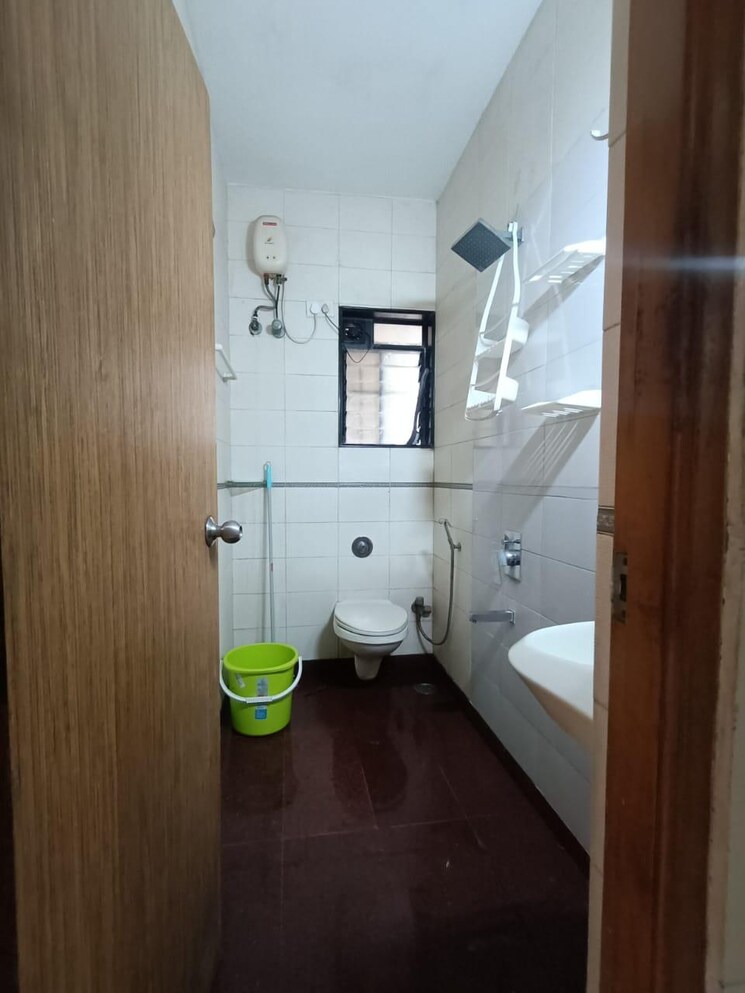 Bathroom, swami-tower 2 Bedroom 800 Sq.Ft. Apartment In Chembur Mumbai 9185932