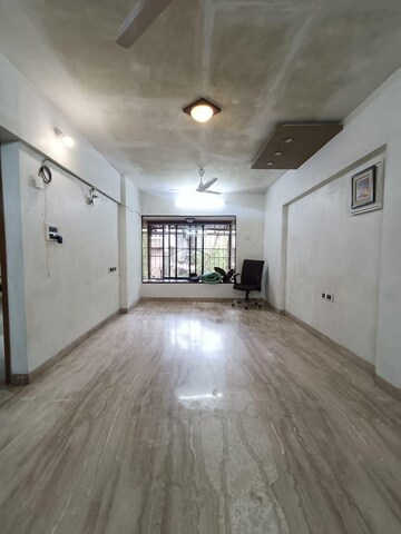 Room in 2 BHK Apartment at Swami Tower, Chembur – for Rent