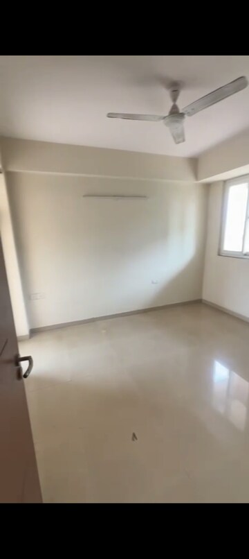 Room in 2 BHK Apartment at Arihant Arden, Sector 1 Greater Noida – for Sale