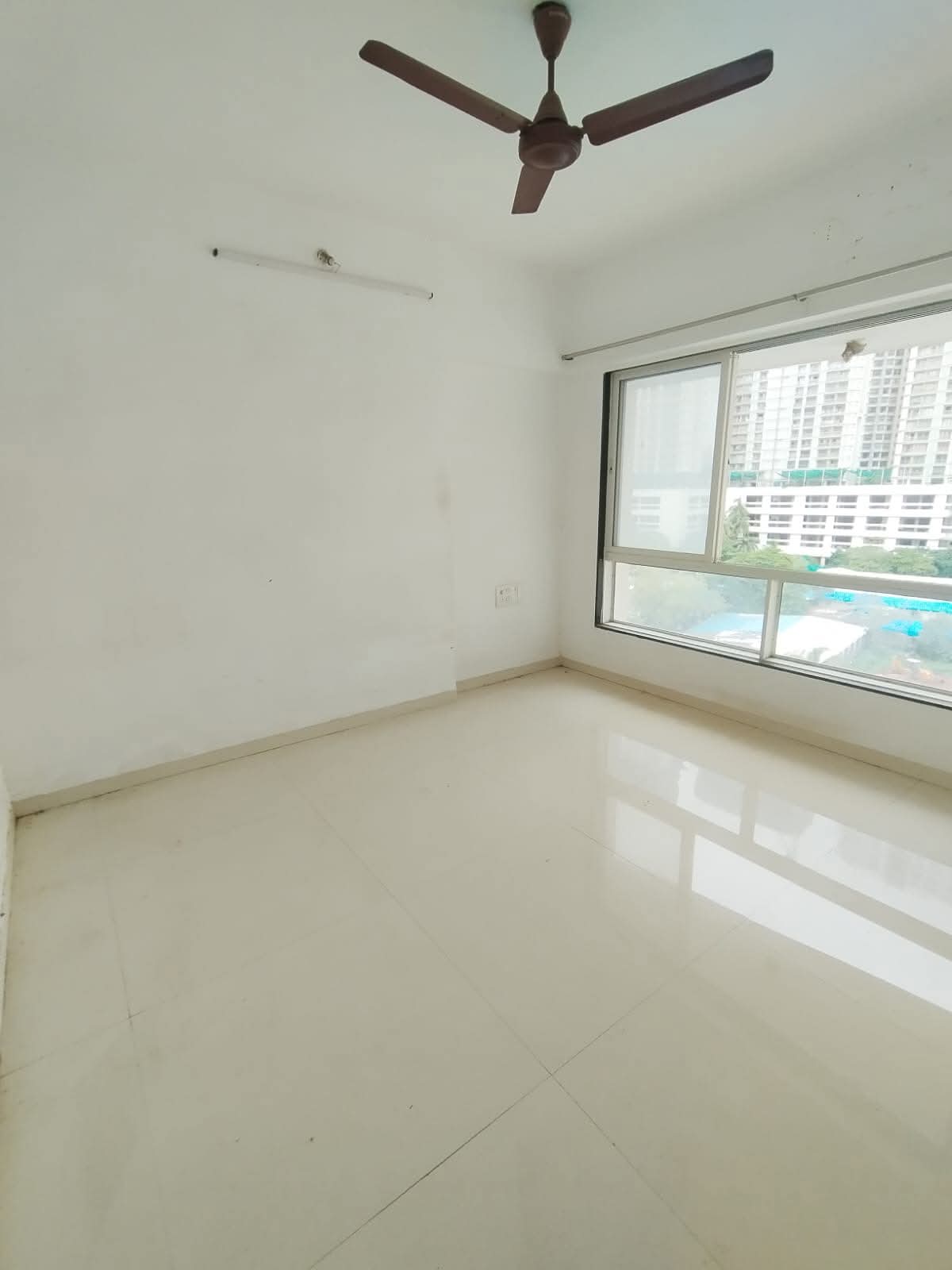 2 BHK Apartment For Rent in Lotus Residency Goregaon West