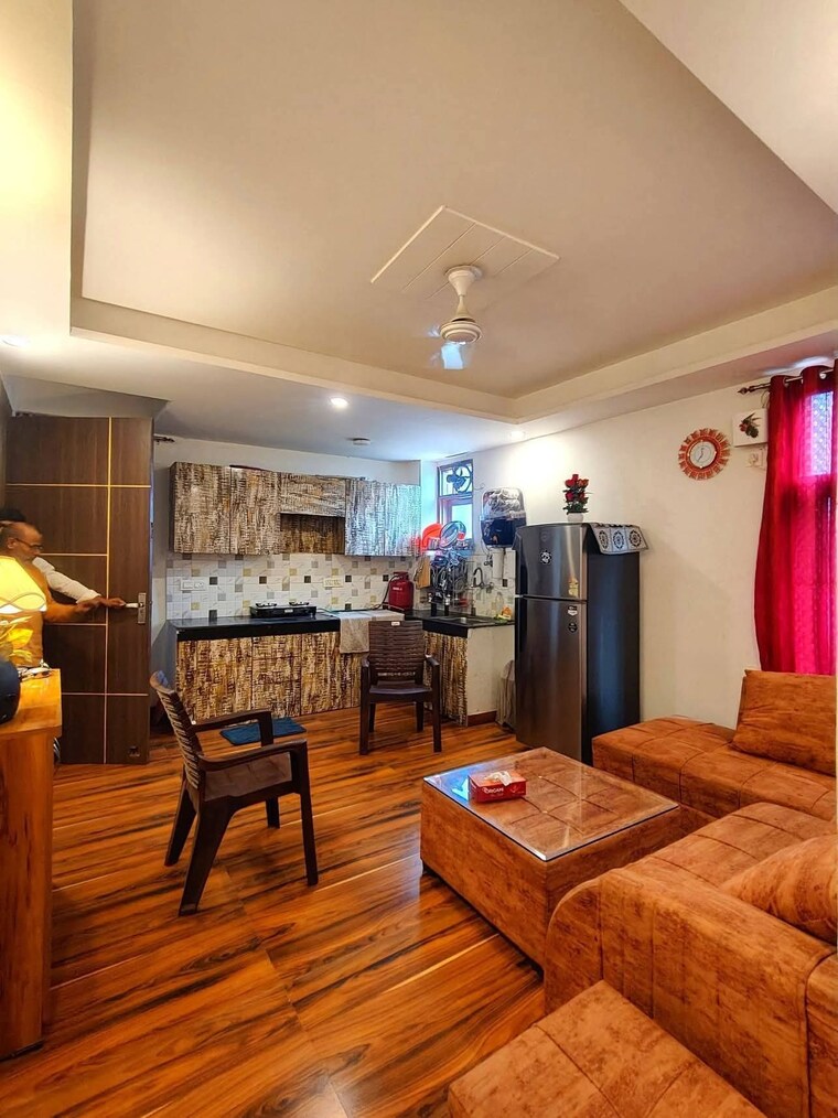 Living Room, saket 2 Bedroom 900 Sq.Ft. Builder Floor In Saket Delhi 9186040