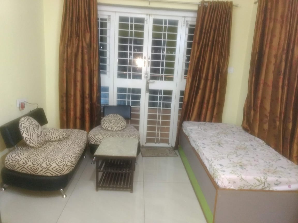 2 BHK Apartment For Rent in Rahul Park - D1 D2 D3 Building