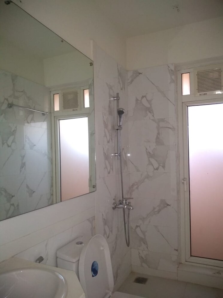Bathroom, hiranandani-fortune-city 3 Bedroom 1100 Sq.Ft. Apartment In New Panvel Navi Mumbai 9186069