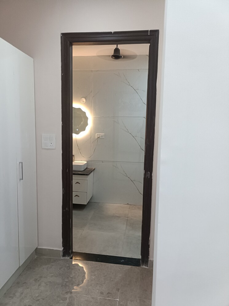 Bathroom, parklands 3 Bedroom 1800 Sq.Ft. Builder Floor In Sector 85 Faridabad 9186050