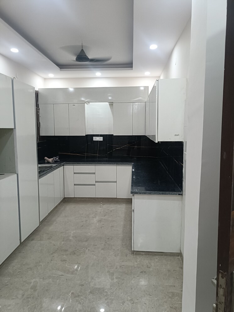 Kitchen, parklands 3 Bedroom 1800 Sq.Ft. Builder Floor In Sector 85 Faridabad 9186050