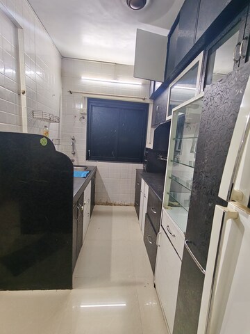 Team Area in 1 BHK Apartment at Malad West – for Rent