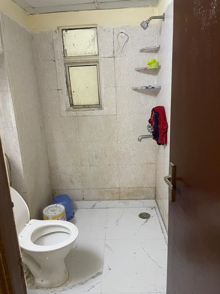 Bathroom, amrapali-golf-homes 2 Bedroom 1100 Sq.Ft. Apartment In Sector 4 Greater Noida Greater Noida 9186061
