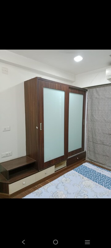 Room in 2 BHK Apartment at Swati Gardenia, Chandkheda – for Rent