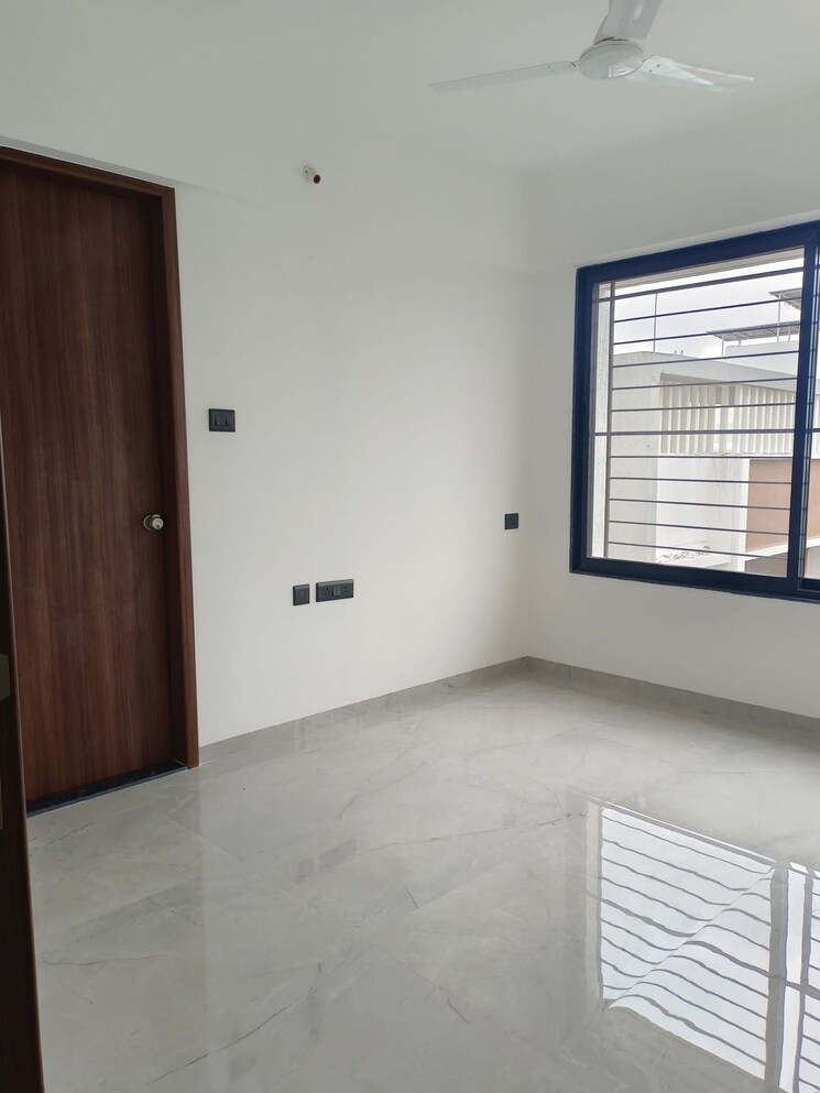 Room, unique-youtopia 3 Bedroom 1009 Sq.Ft. Apartment In Kharadi Pune 9186030