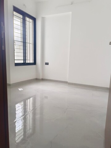 Room in 3 BHK Apartment at Unique Youtopia, Kharadi – for Rent