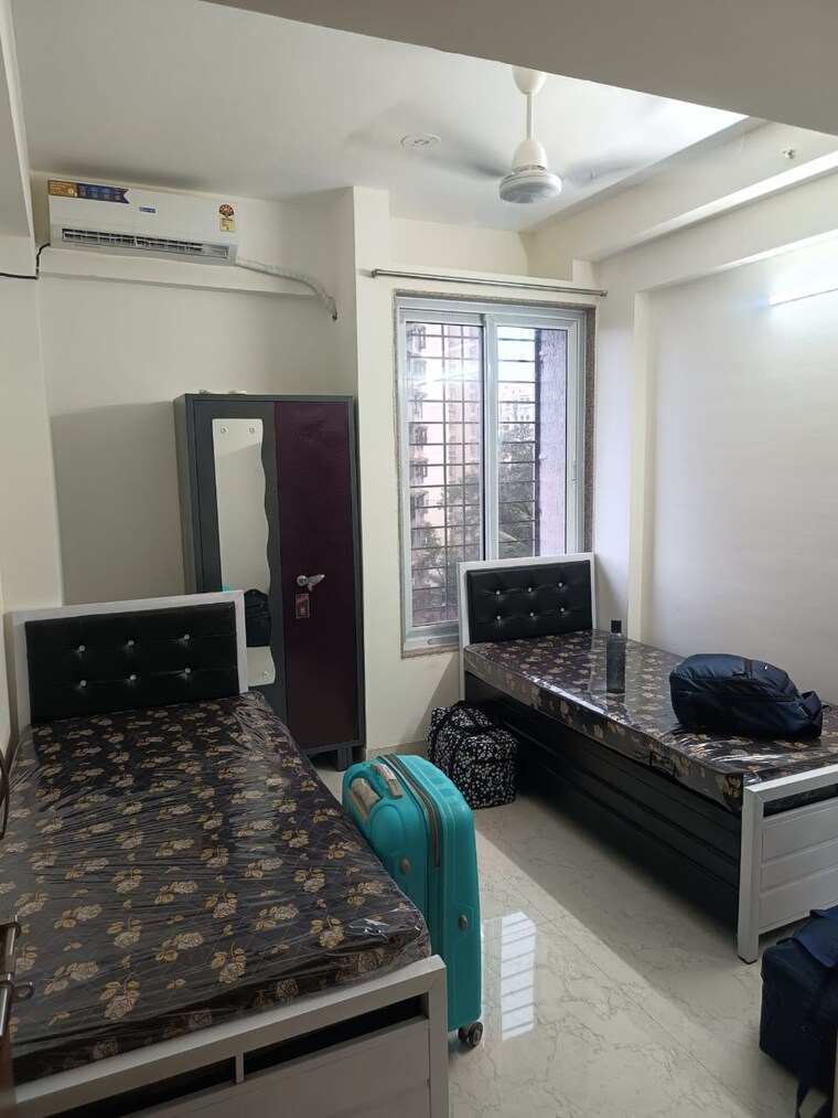Bedroom, powai Pg For Boys & Girls In Powai 9186092