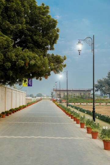 Swimming Pool in  Plot at Meffier Golden Park, Sohna Sector 4 – for Sale