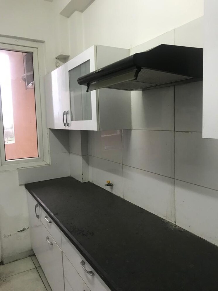 Kitchen, motiaz-royal-citi 3 Bedroom 1814 Sq.Ft. Apartment In Ambala Highway Zirakpur 9186106