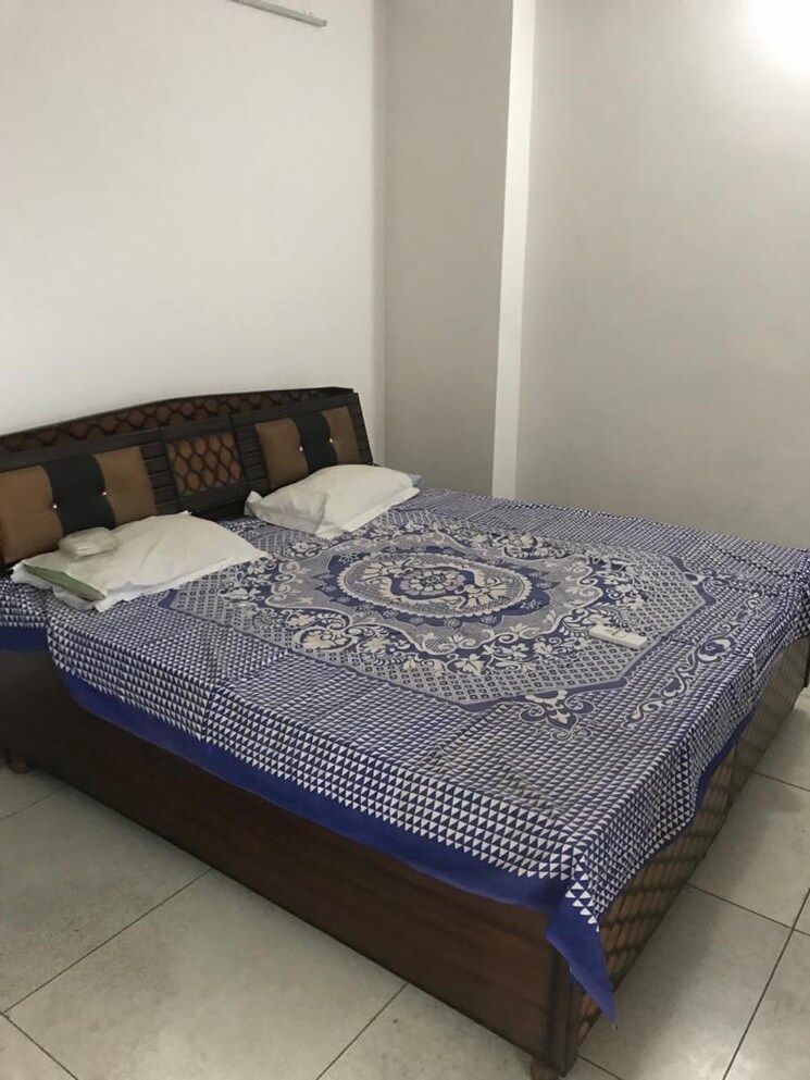 Bedroom, motiaz-royal-citi 3 Bedroom 1814 Sq.Ft. Apartment In Ambala Highway Zirakpur 9186106