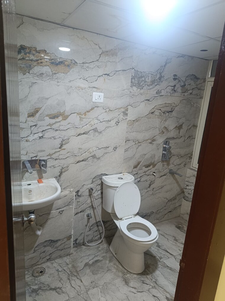 Bathroom, habitech-panch-tatva 3 Bedroom 1325 Sq.Ft. Apartment In Tech Zone 4 Greater Noida Greater Noida 9186122