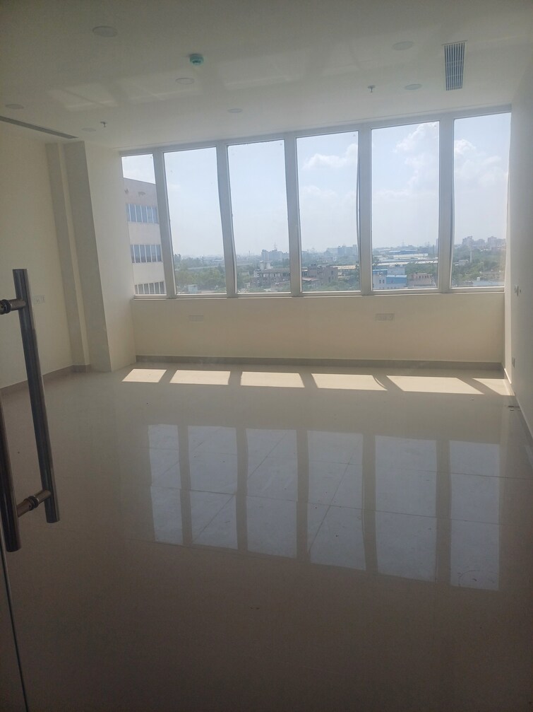 Cover Image, sector 27c Commercial Office Space 625 Sq.Ft. In Sector 27c Faridabad 9186127
