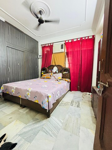 Bedroom in 3.5 BHK Apartment at Sector 20 – for Sale