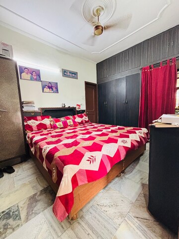 Bedroom in 3.5 BHK Apartment at Sector 20 – for Sale