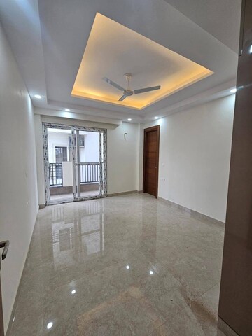 3 BHK Builder Floor For Sale in RWA Parmanand, Mukherjee Nagar