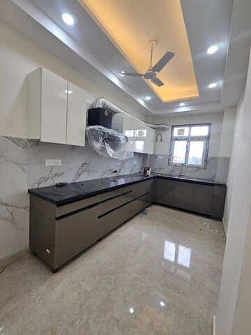 Kitchen in 3 BHK Builder Floor at RWA Parmanand, Mukherjee Nagar – for Sale