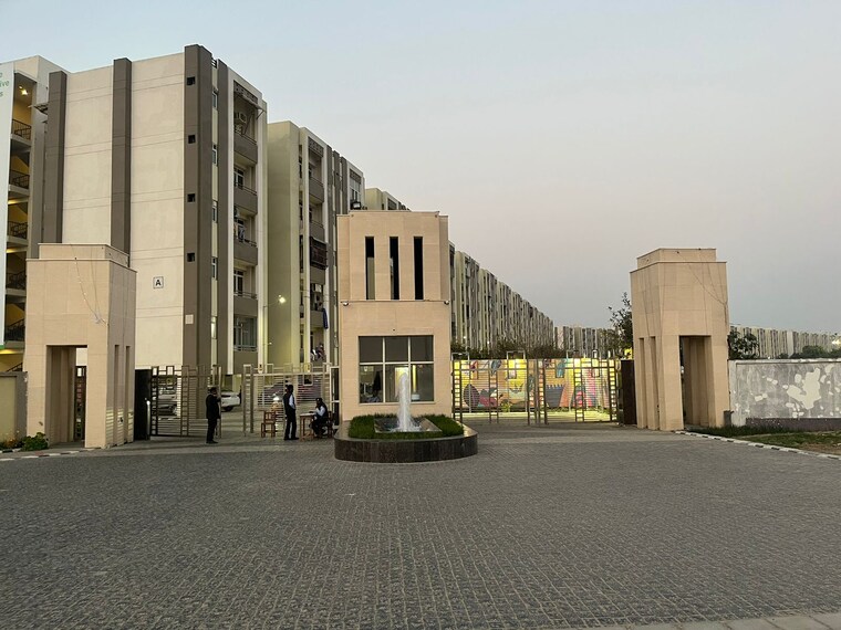 Exterior View, wave-executive-floors 3 Bedroom 1129 Sq.Ft. Apartment In Wave City Ghaziabad 9186254