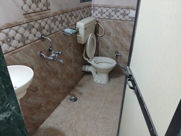 Bathroom in 1 BHK Apartment at Kopar Khairane – for Rent