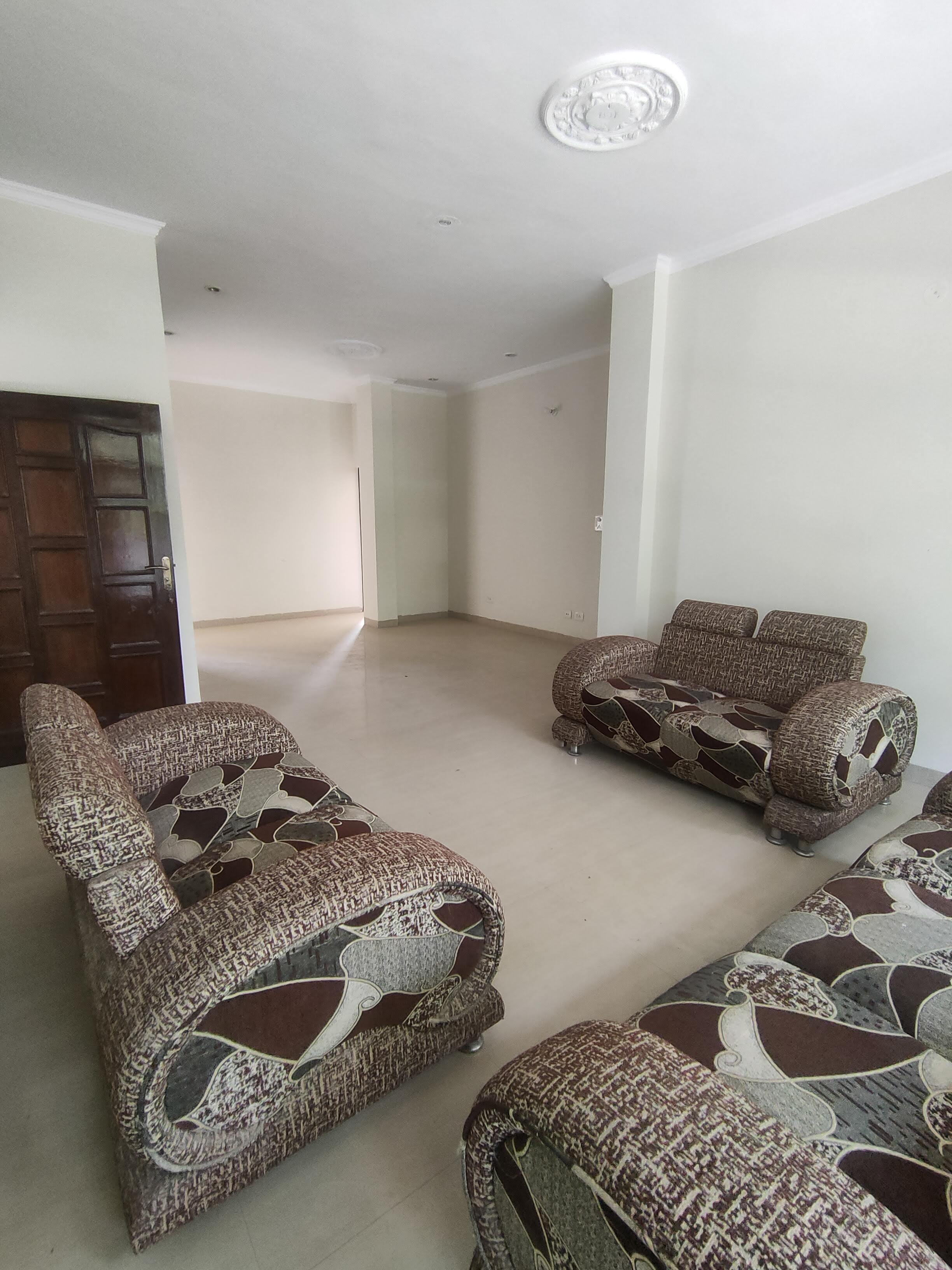 3 BHK + Extra Room Apartment For Sale in Sector 115