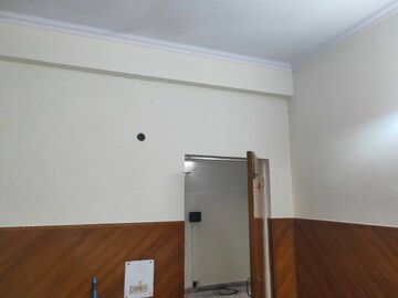 Furnished Amenities in 2 BHK Apartment at Shipra Suncity, Vaibhav Khand – for Sale