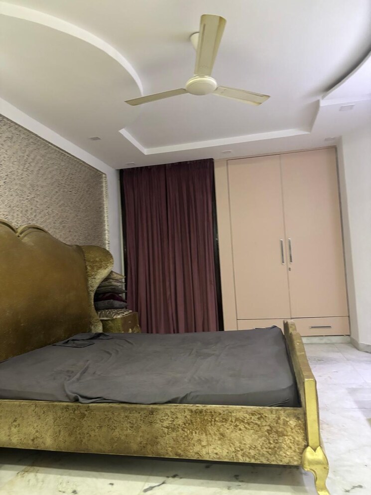 Bedroom, greater kailash ii 3 Bedroom 2400 Sq.Ft. Builder Floor In Greater Kailash ii Delhi 9186289