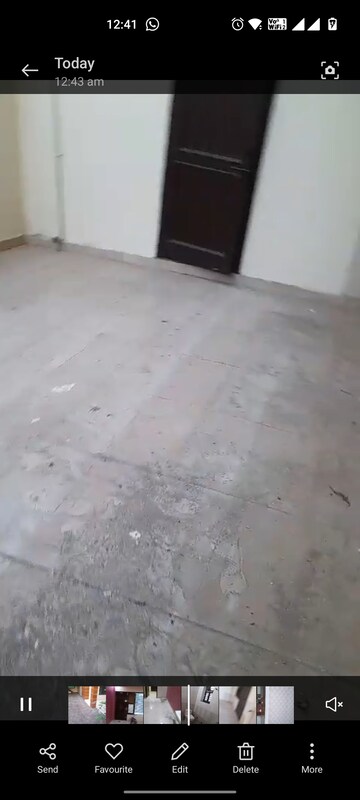 Room in 4 BHK Builder Floor at BPTP Parklands, Sector 76 – for Rent