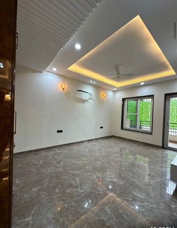 Room in 4 BHK Builder Floor at New Rajinder Nagar – for Sale