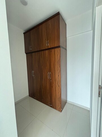 Room in 3.5 BHK Apartment at Baner – for Rent