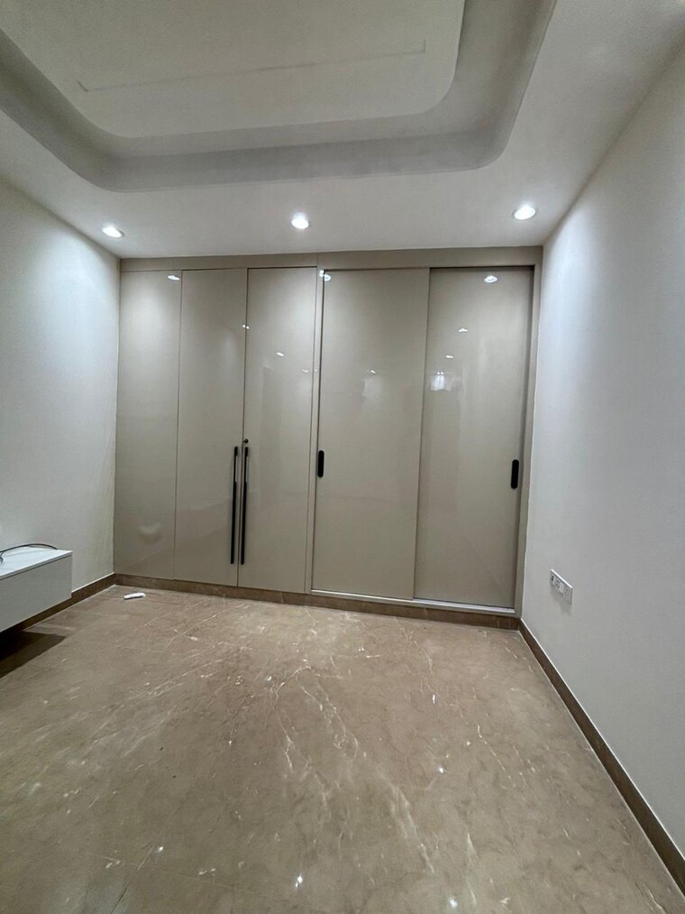 Bedroom, hauz khas 3 Bedroom 200 Sq.Yd. Builder Floor In Hauz Khas Delhi 9186339