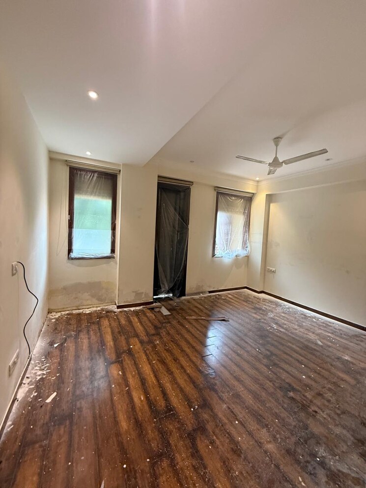 Bedroom, greater kailash ii 3 Bedroom 2000 Sq.Ft. Builder Floor In Greater Kailash ii Delhi 9186377