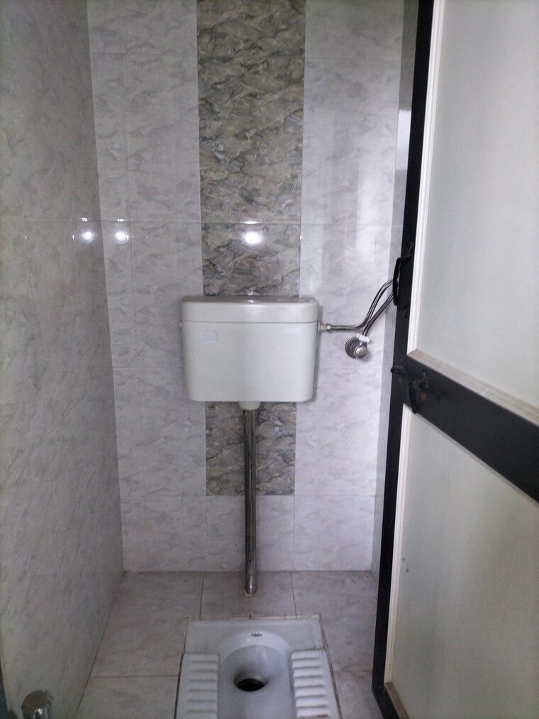 Bathroom, classic-plaza-dhankawadi 1 Bedroom 550 Sq.Ft. Independent House In Dhankawadi Pune 9186392