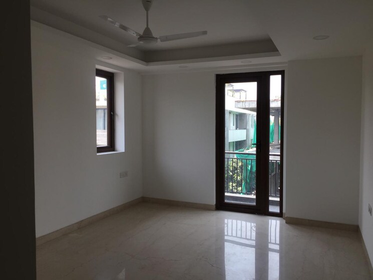 Room, maharani bagh 4 Bedroom 6000 Sq.Ft. Builder Floor In Maharani Bagh Delhi 9186418