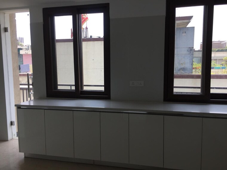 Room, maharani bagh 4 Bedroom 6000 Sq.Ft. Builder Floor In Maharani Bagh Delhi 9186418