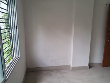 Room in 2 BHK Apartment at Agarpara – for Sale