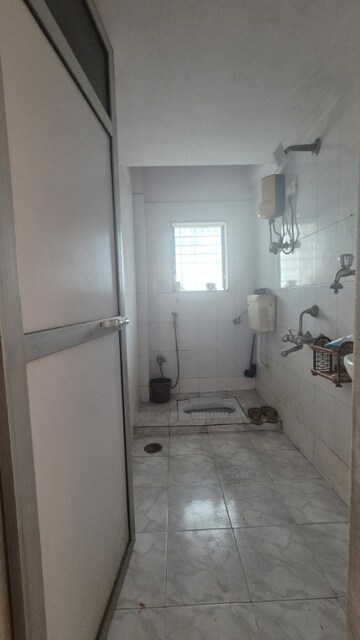 Bathroom in 2 BHK Apartment at Kanakia Discovery, Borivali East – for Rent