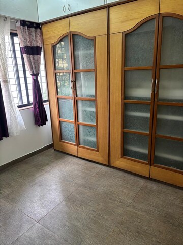 Room in 3.5 BHK Apartment at Sarala Roses, Baner – for Rent