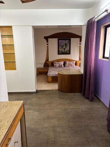 Room in 3.5 BHK Apartment at Sarala Roses, Baner – for Rent