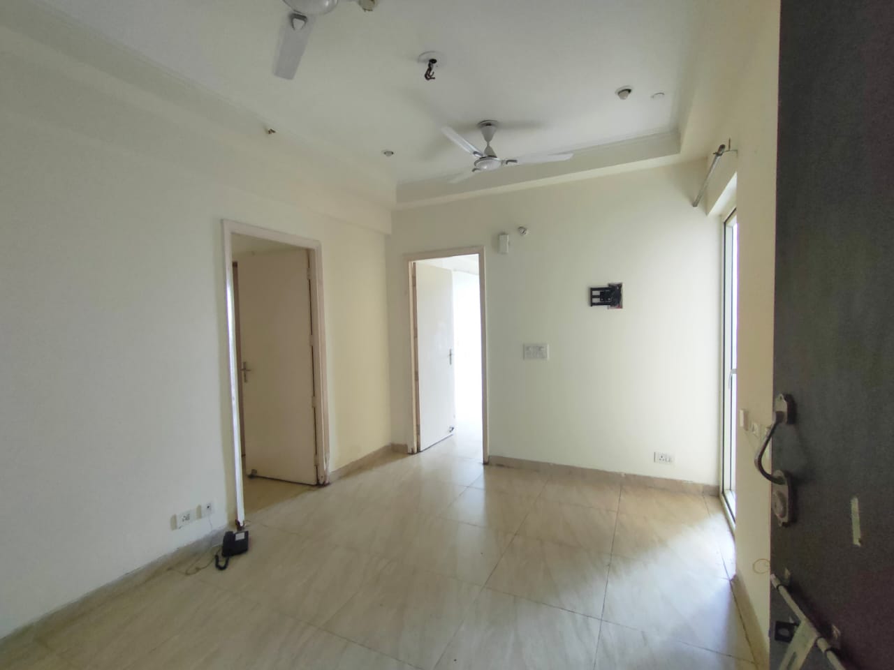 2.5 BHK 1205 Sq.Ft. Apartment in Gaur City 2 - 16th Avenue