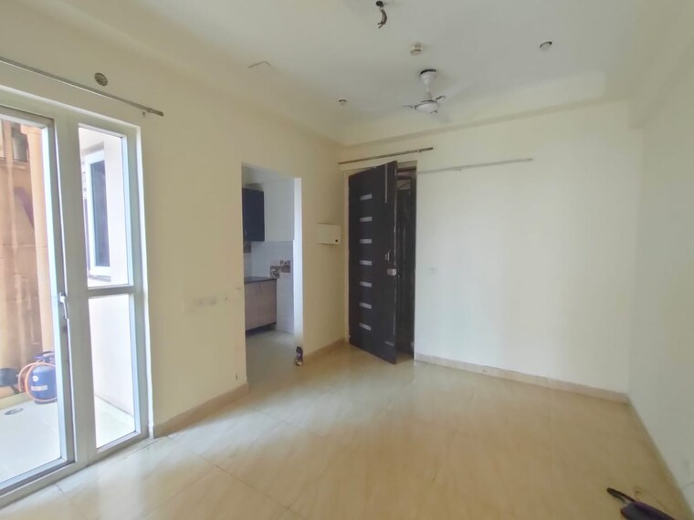Room, gaur-city-2-16th-avenue 2.5 Bedroom 1205 Sq.Ft. Apartment In Sector 16c Greater Noida Greater Noida 9186439