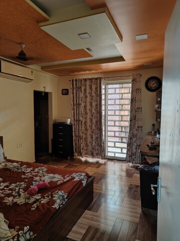 Living Room in 3.5 BHK Apartment at Orchid Island, Sector 51 – for Rent