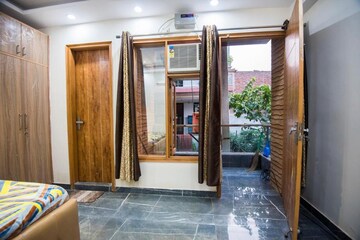 Living Room in 3 BHK Builder Floor at Chattarpur – for Rent
